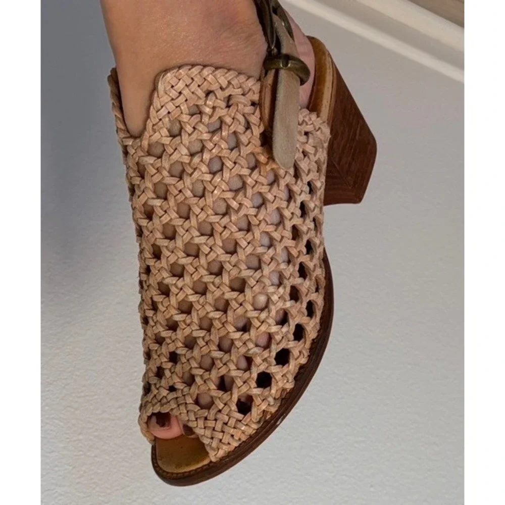 VERACRUZ Sandal Artisans Made in Spain Hive and Honey Sundance 40